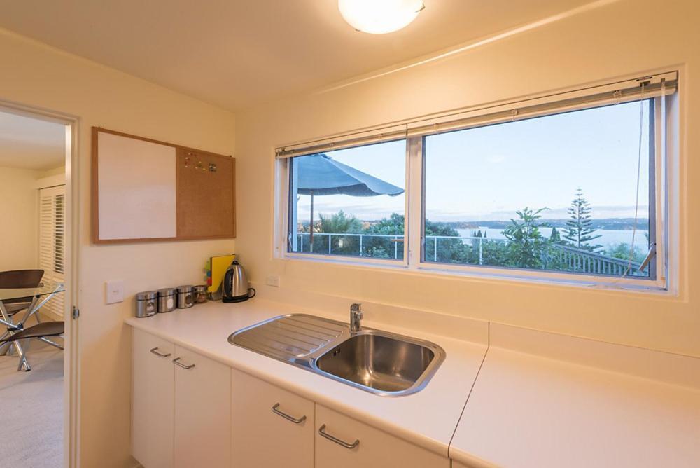 The Sails Apartment Russell Exterior photo